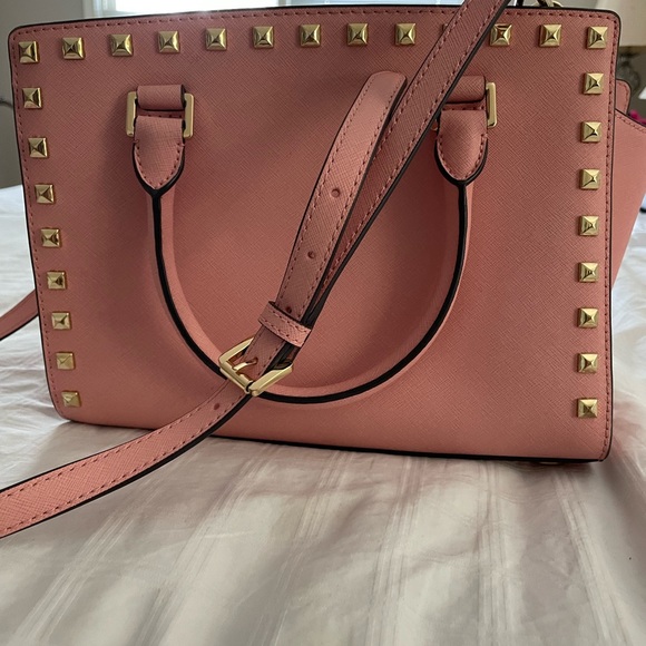 COPY - Micheal Kors purse - Picture 2 of 4